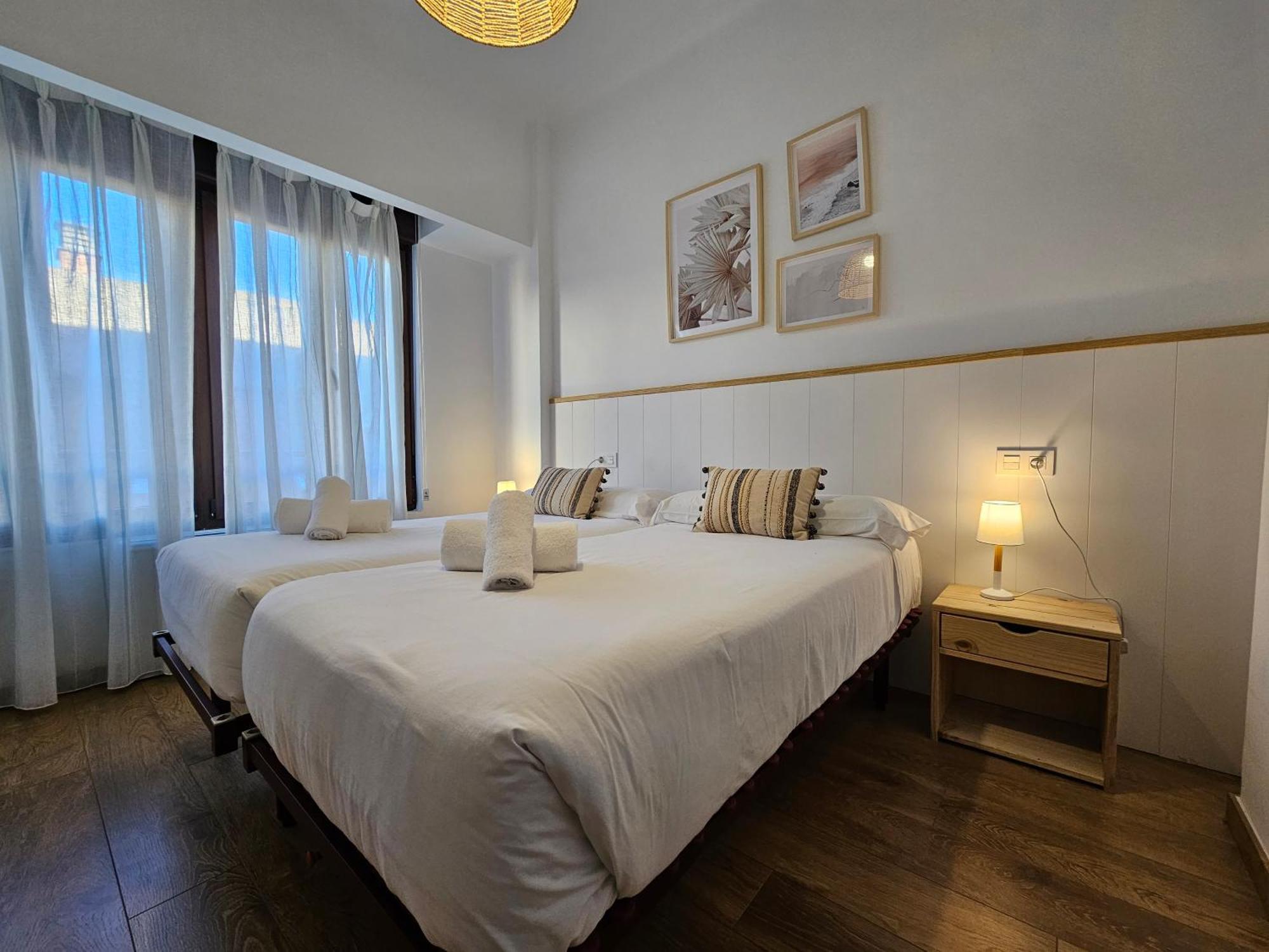147A Apartamento La Arena 3 Dormitorios Gijón Eksteriør billede